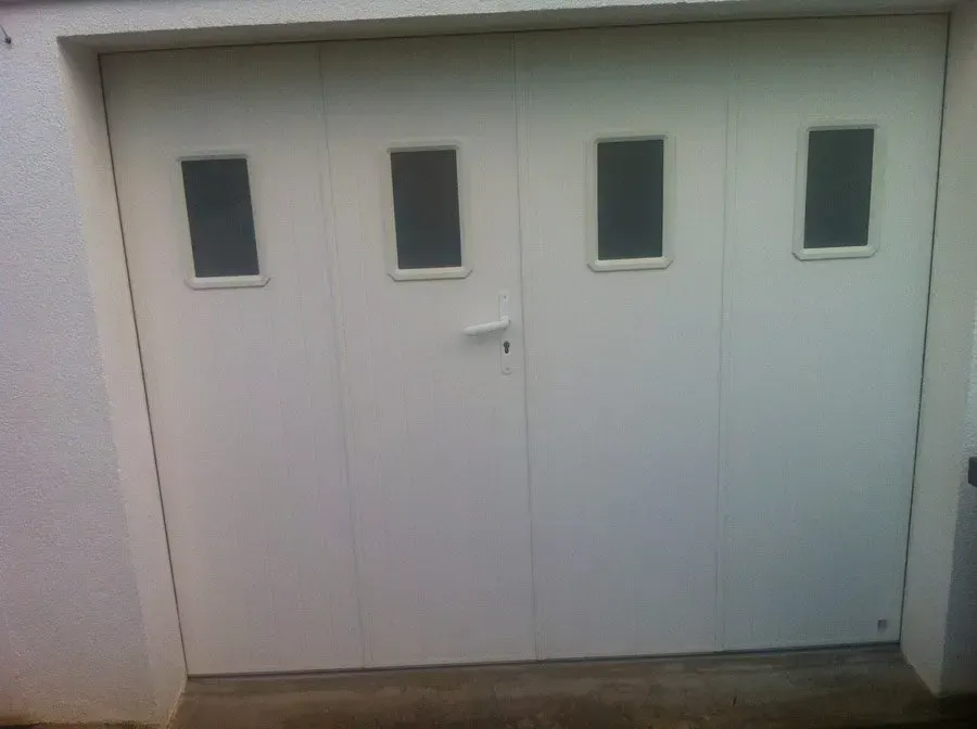 Portes de garage blanche