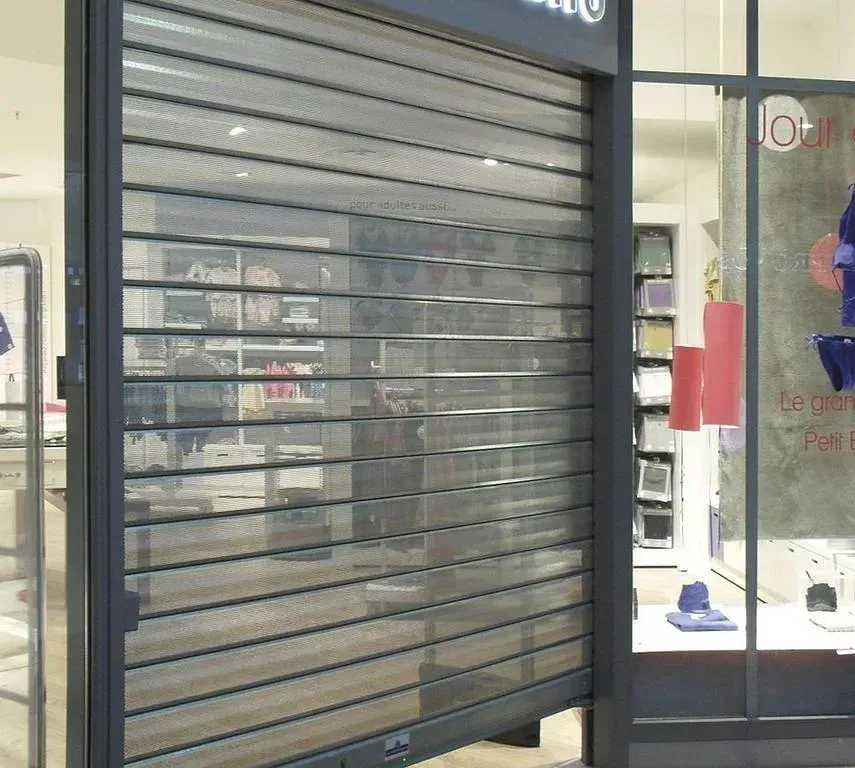 Grillage roulant pour magasin intérieurwebp